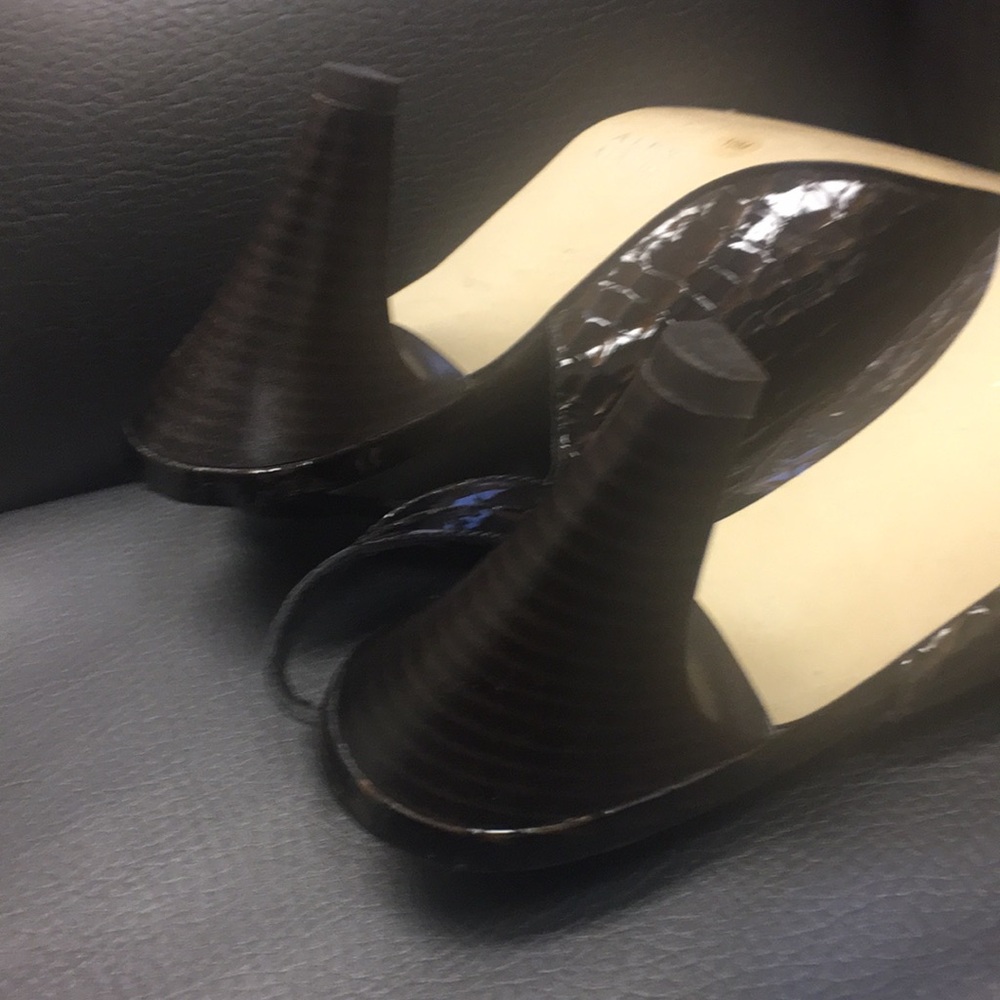 ALEX MARIE Black Open-Toe Women's Shoes - Picture 8 of 9